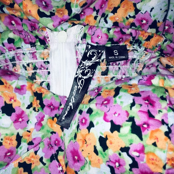 🌸Feathers 🌸midi dress - Picture 5 of 5